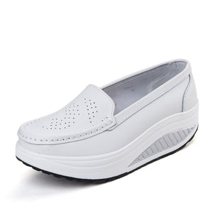 Nursing Shoes Non-slip Scrub Shoes Leather Shake Shoes Workwear Slip-ons Platform Shoes for Women